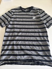 Nike Men's T-Shirt Athletic Logo Swoosh Printed Active Short Sleeve Tee Striped