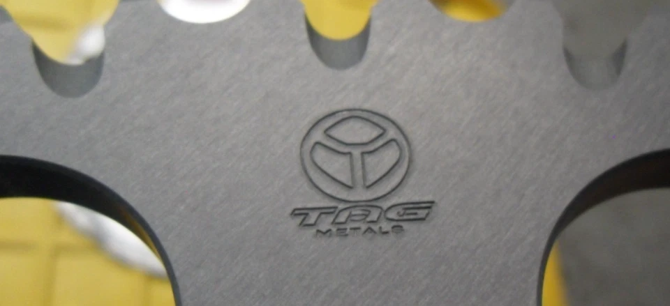 Новая из старых запасов металлическая задняя звездочка мотоцикла 25000-53 53T 7 7/8 дюйма 1993 - 2005 YZ85 99 - Изображение 3 из 4