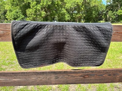 Back on Track Therapeutic Ceramic Western Pad, Black, 31'' X 30''.