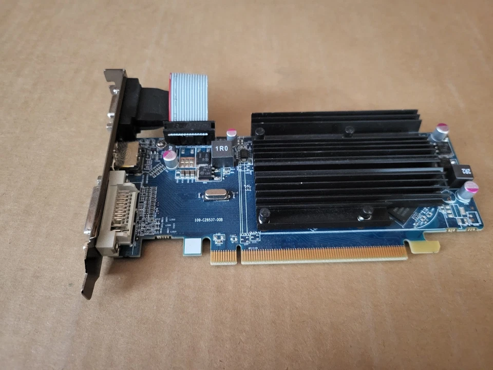 SAPPHIRE 299-1E204-300SA PCI GRAPHICS CARD B2-1(6) - Image 2 of 4