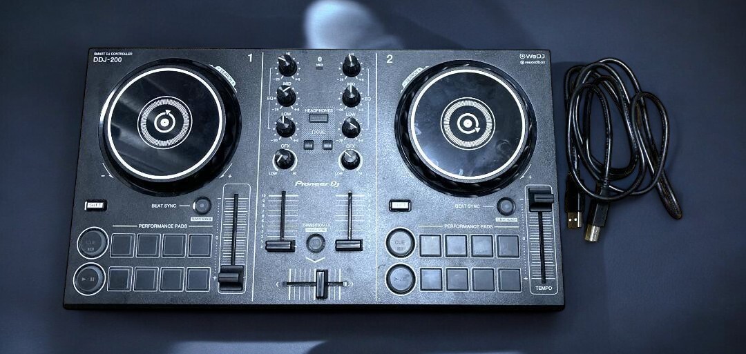 Pioneer DJコントローラ DDJ‐200 s-l400.jpg