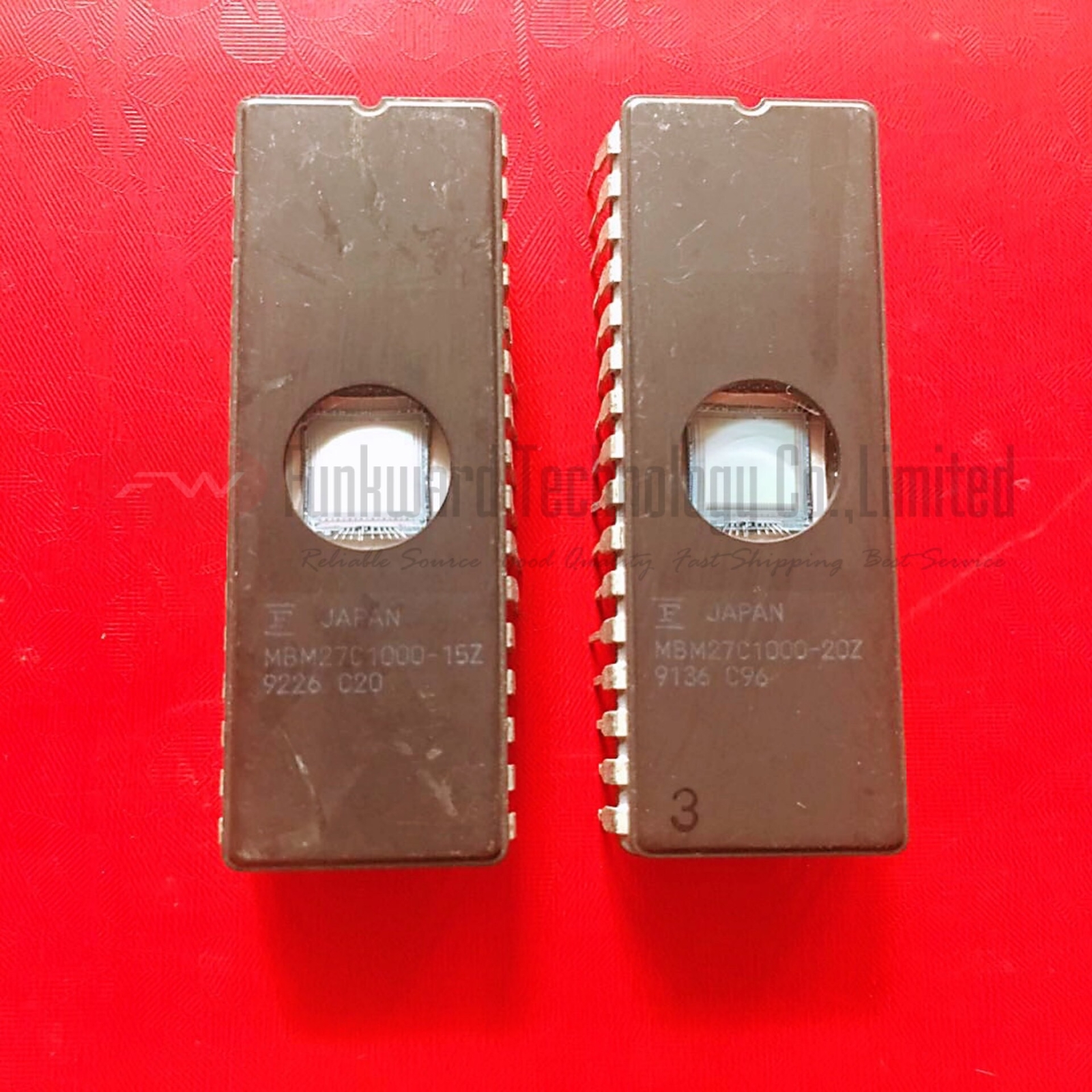 Fujitsu 27C1000 MBM27C1000 MBM27C1000-15Z/20Z 1Mbit UV EPROM Fujitsu 27C1000 MBM27C1000 MBM27C1000-15Z/20Z 1Mbit UV EPROM
