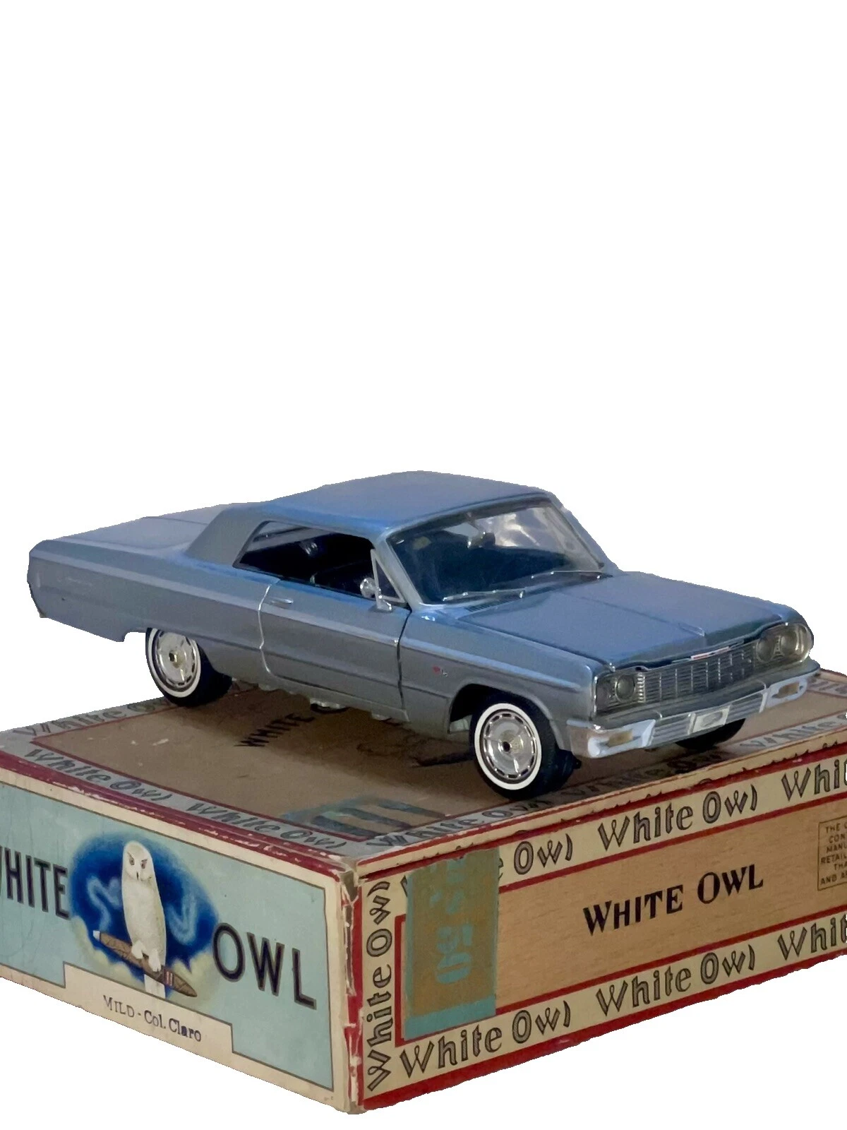 Johnny Lightning Chevrolet 1:24 Diecast Cars, Trucks & Vans