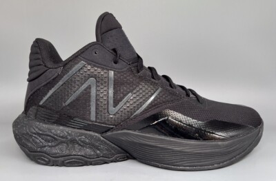 Mens 9 New Balance FuelCell Two Wxy v4 Triple Black Basketball Shoes BB2WYBK4