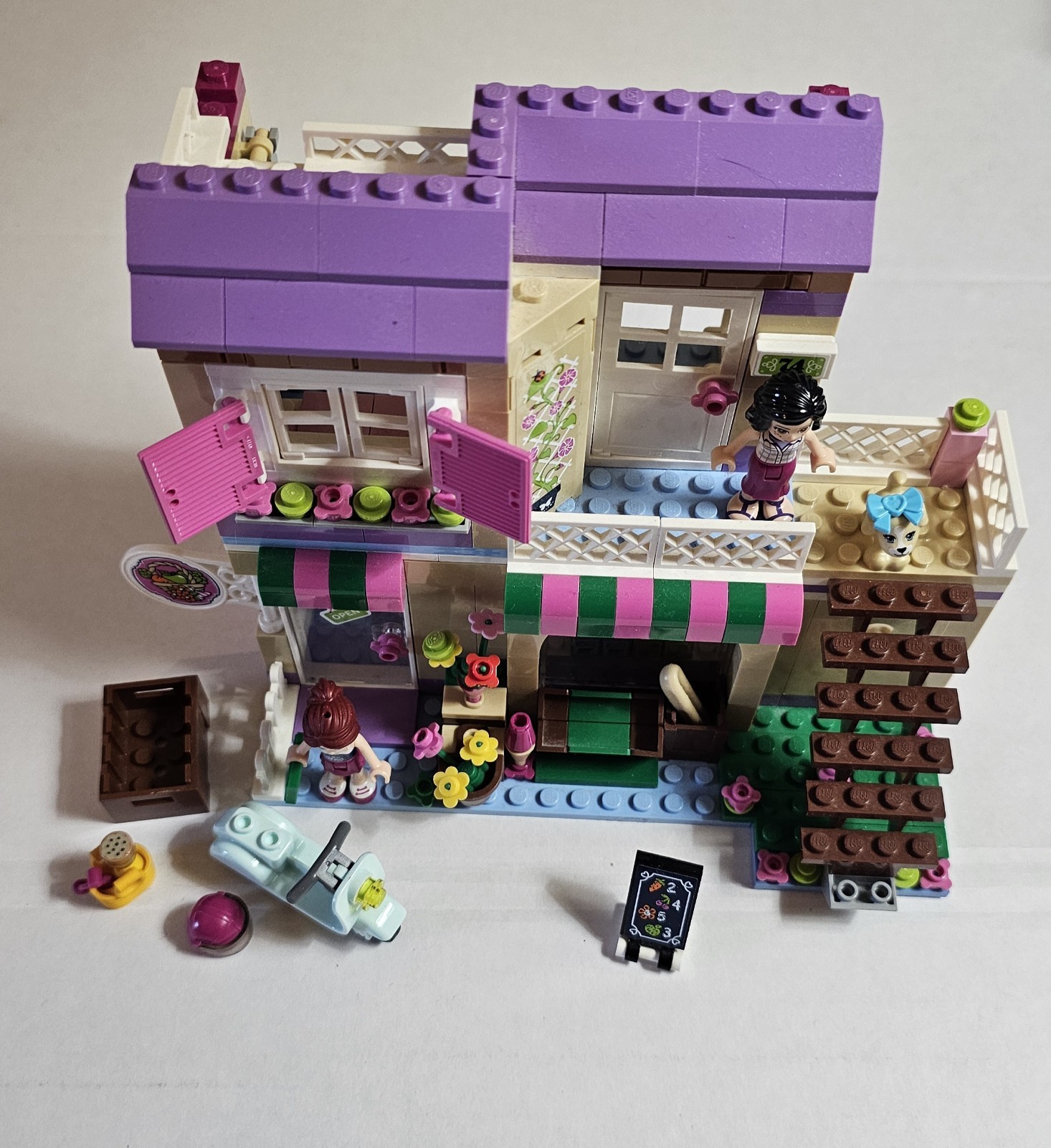 Picture 2 of 5