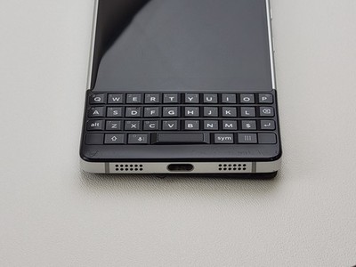 BlackBerry Key2 (BBF100-2) 64GB - Silver (GSM Unlocked) - POOR