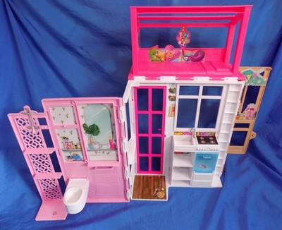 BARBIE Fold & Go 360 Dreamhouse Mattel 2021
