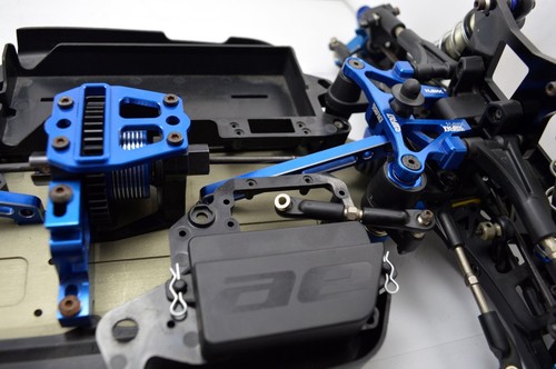 Aluminum Front/Rear Chassis Brace For Associated RC8.2 89238 89239 Dhawk Racing - Picture 4 of 5