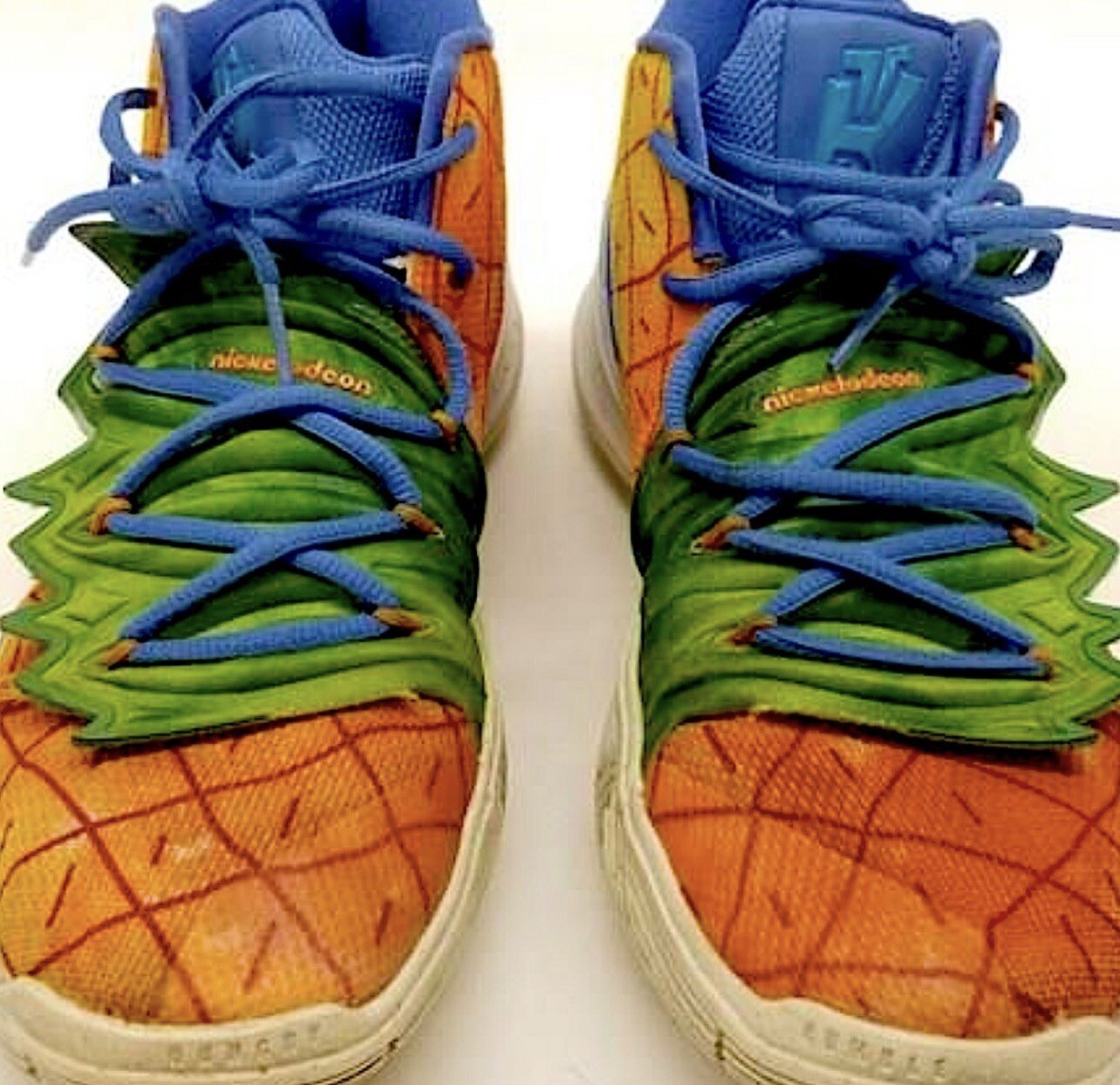 Pineapple House Spongebob Theme Kyries Size 18 Nike Kyrie X