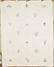 WEL QUILTED Vintage 30's Embroidered Baskets  Flowers Antique Quilt 