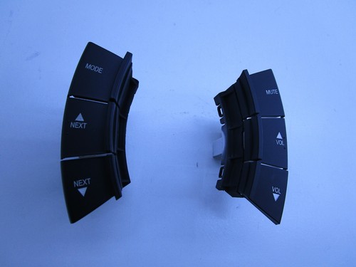 BLACK STEERING WHEEL RADIO CONTROL BUTTONS FOR HOLDEN VY VZ CALAIS NEW PAIR - Picture 4 of 12