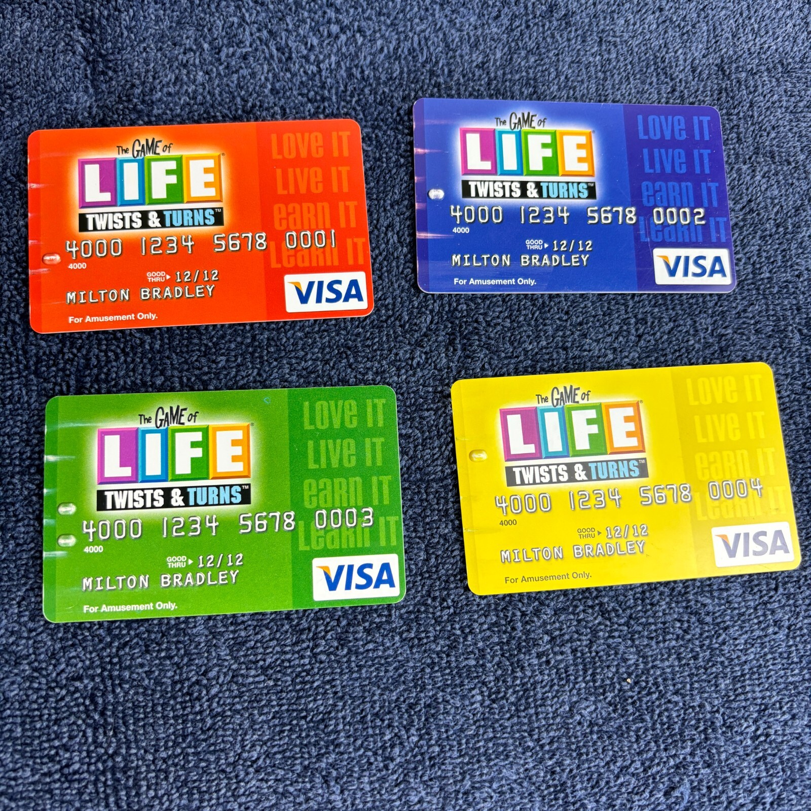 2007 THE GAME OF LIFE-TWISTS AND TURNS With Electronic LIFEPod And VISA  Cards