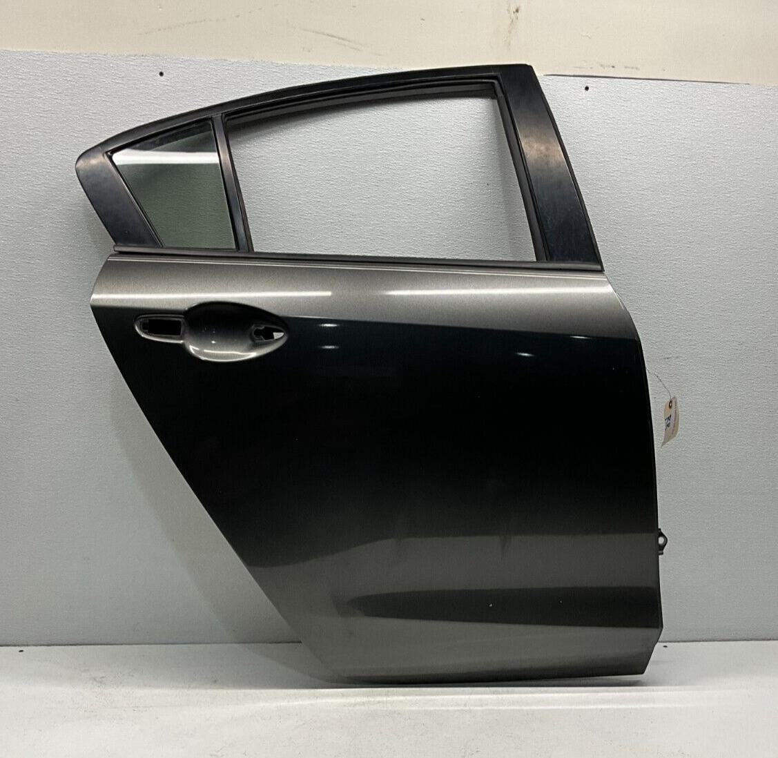 4588さま2013 2010-2013 MAZDA 3 SEDAN REAR RIGHT SIDE DOOR SHELL DARK GRAY -38R
