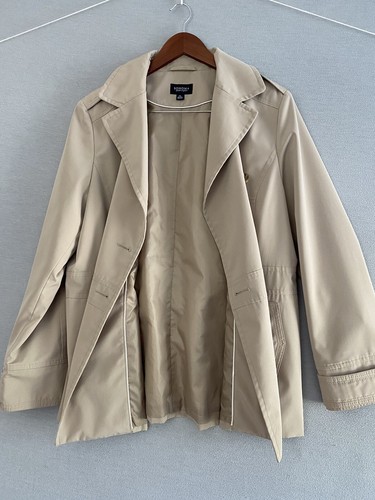 Trench Coat Women’s Sz XL Tan Double Breast Button Front Lined Minimal 90s Chic - Picture 4 of 17
