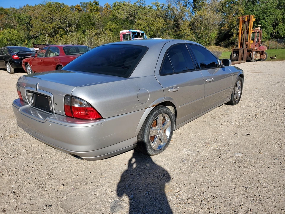 Puerta trasera derecha vidrio/ventana (tinte solar AS2) (tinte trasero) Lincoln LS 2000-2006 Foto 2 de 4