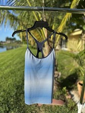 Size Medium Nike Swim Tankini Top Women  s Swimsuit Top Summer NESSC208