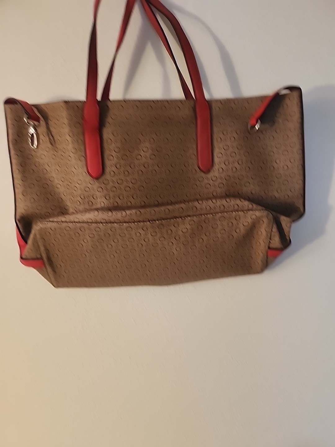 Dark Brown Guess Purse/Handbag. - image 15