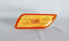 Side Marker Reflector Light Left Driver for 00-07 Ford Focus (w/o App Pkg)