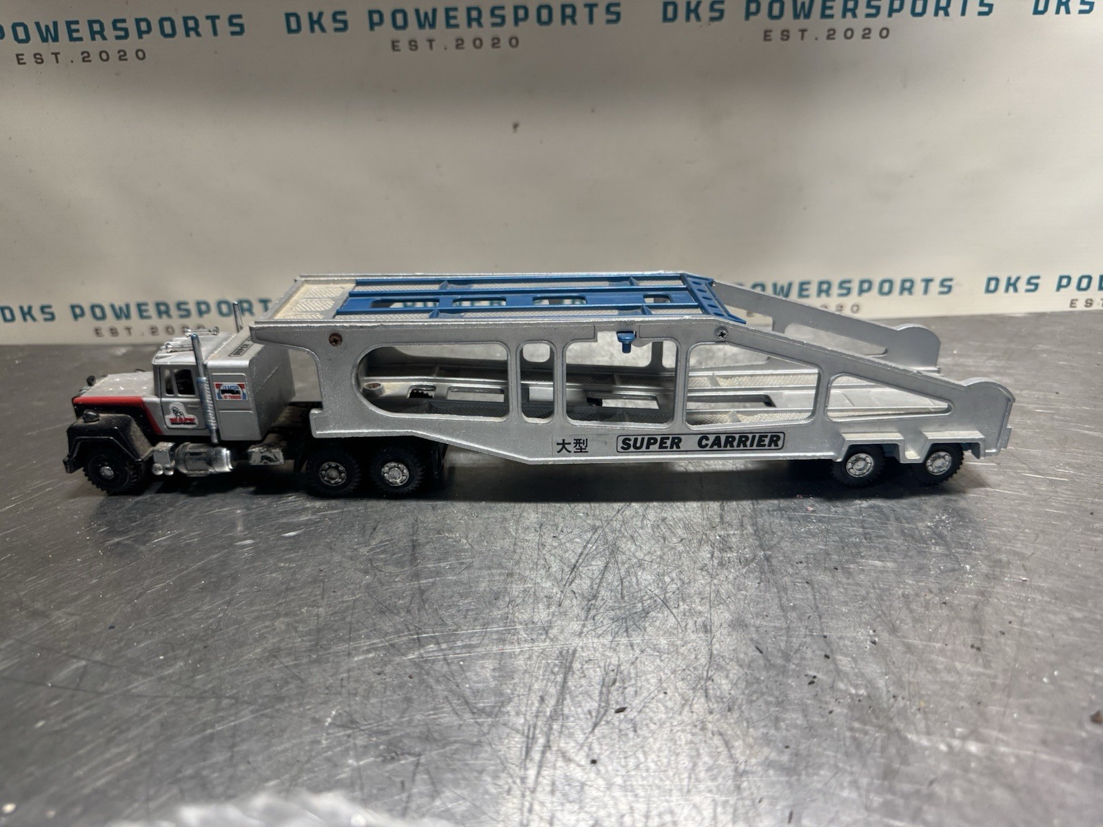 Picture 1 of 4
