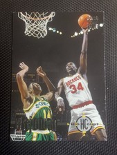 1993-94 Topps Stadium Club - High Court Hakeem Olajuwon #64