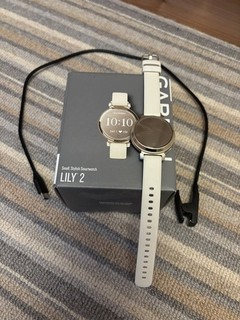 Garmin Lily 2 Active Smartwatch Cream Very Good Condition Boxed bought July 25