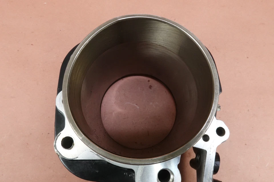 BMW R1200R R1200 2011-2014 cilindro motor derecho Foto 3 de 4