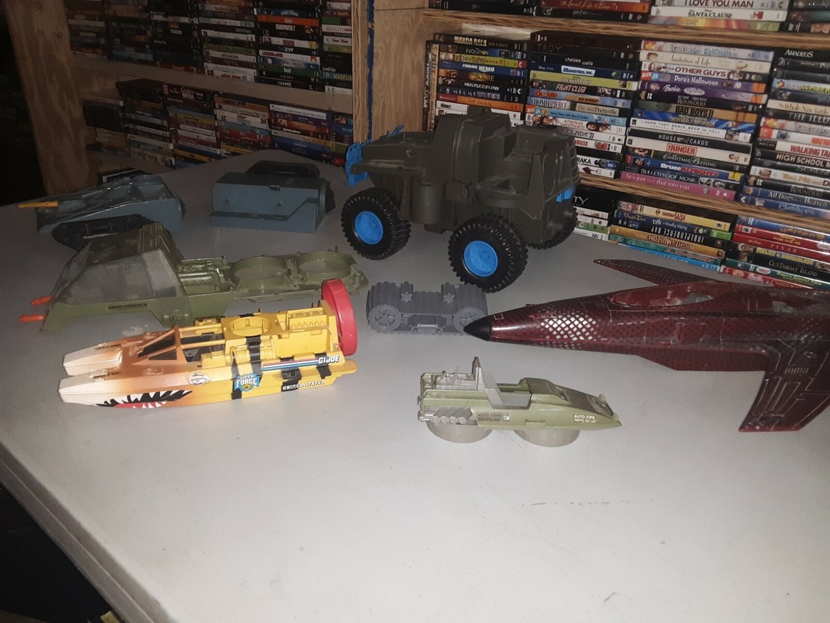 Lot of 8 HASBRO Vintage G.I. JOE Jet Tanks Vehicles Figures