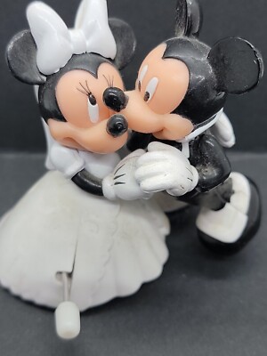 Disney Mickey & Minnie Mouse Wedding Cake Topper Dancing Wind-up