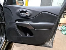 2019 Cherokee Rh Pass Side Front Door Interior Trim Panel Black Ulx9