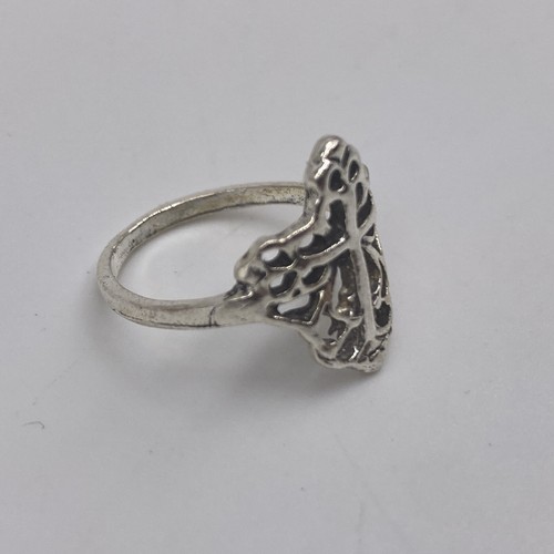 Elegant Silver Tone Ring Size 6 - Picture 2 of 4