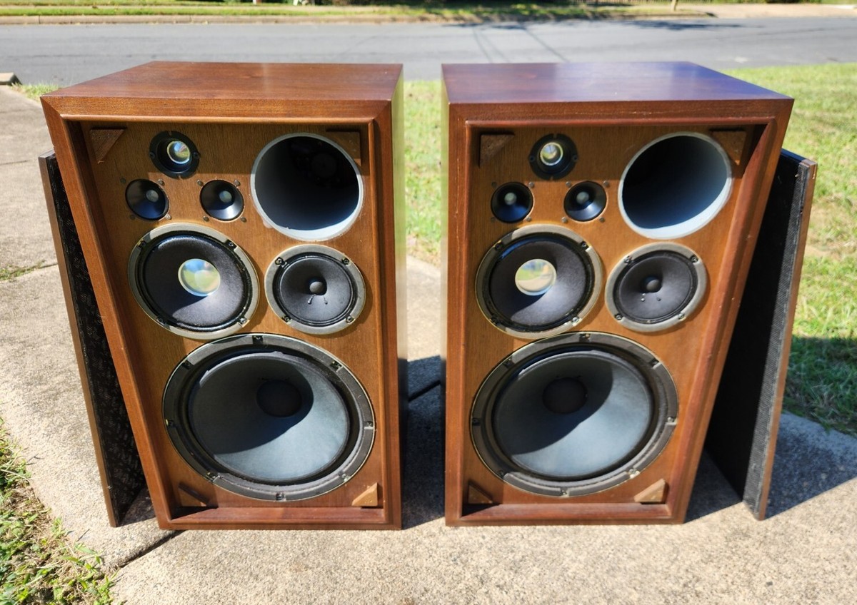 八重洲無線スピーカー　SP-2000 YAESU, SP-2000, Speakers Filtered-DSP, SP2000