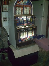 Do slot machines take quarters Do slot machines take quarters