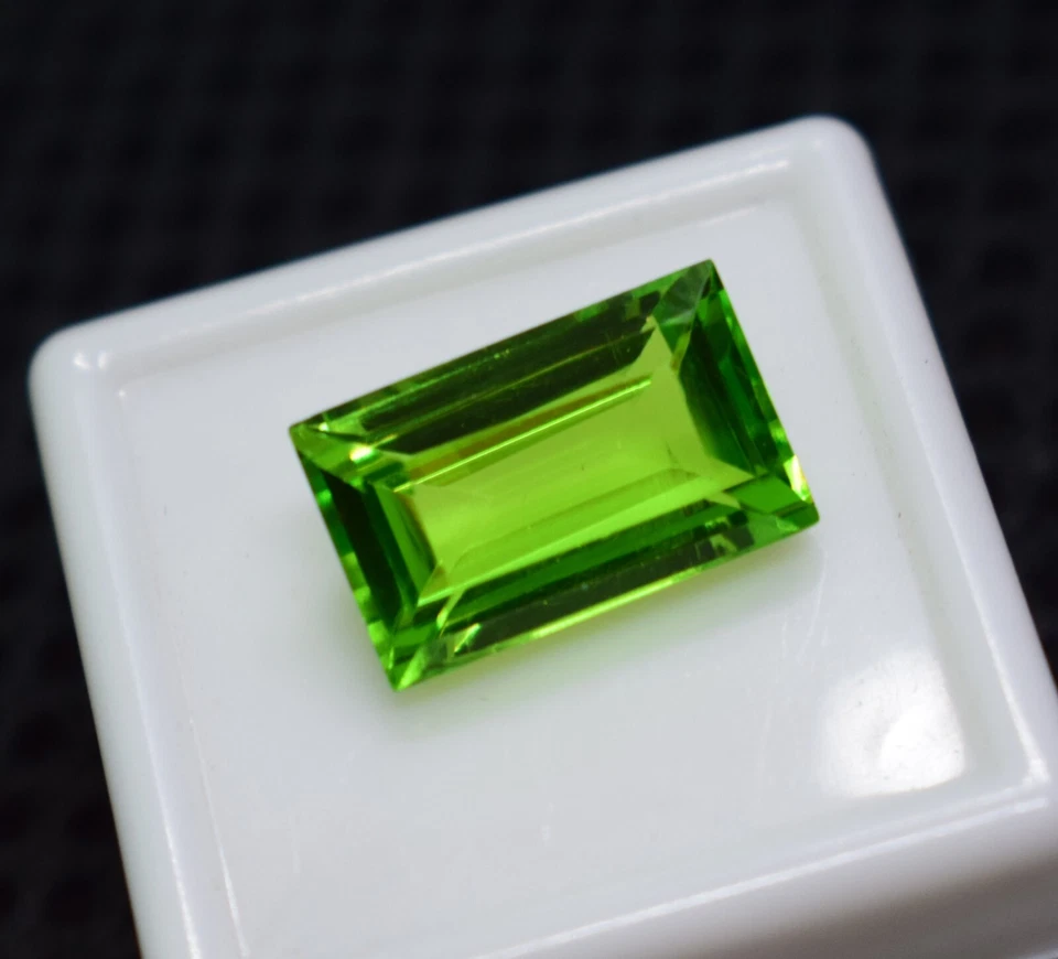 Piedra preciosa suelta corte baguette peridoto verde oscuro y valioso 8-10 quilates Foto 4 de 4