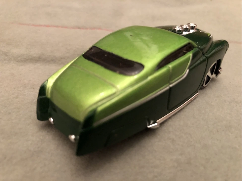 2003 Hot Wheels Very Rare 1949 Green Mercury Diecast 1/64 Excellent condition - Image 3 of 4