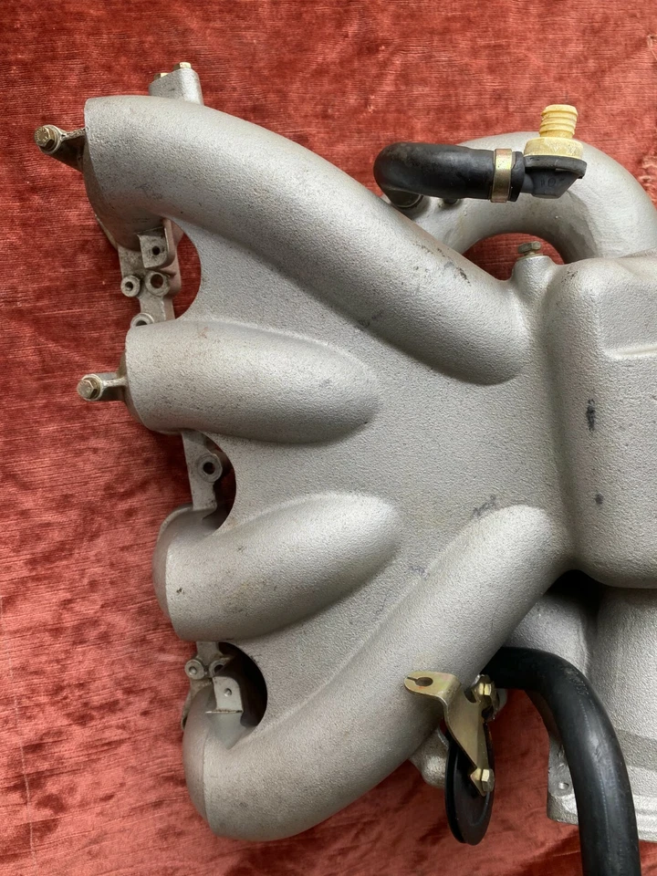 Porsche 968 3.0 CS Intake Manifold Injection System Intake Manifold 9441103354R - Image 2 of 4