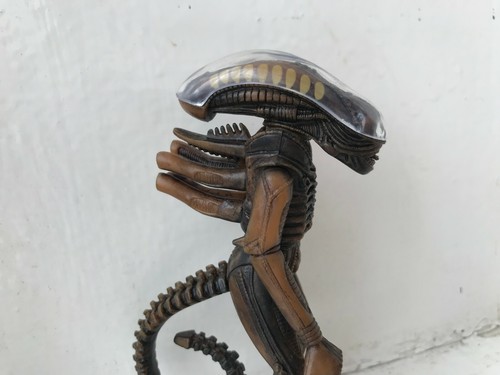 Funko Reaction Alien Blind Box Xenomorph Space Dust Brown Actionfigur Super7 - Bild 2 von 3