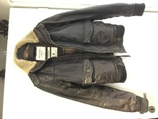 Veste en cuir Abercrombie & Fitch Rollins taille M échange également contre taille L.