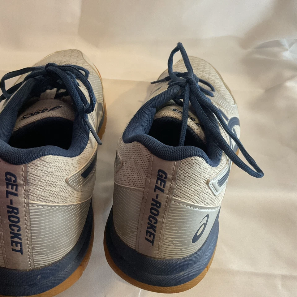 Zapatillas de Entrenamiento Asics Cuero y Sinético Talla 10.5 Gris y Azul Foto 3 de 4