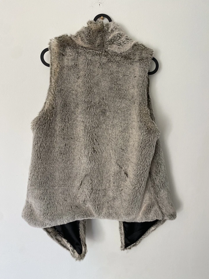 Chaleco de piel sintética Tart gris para mujer talla XS Foto 3 de 4