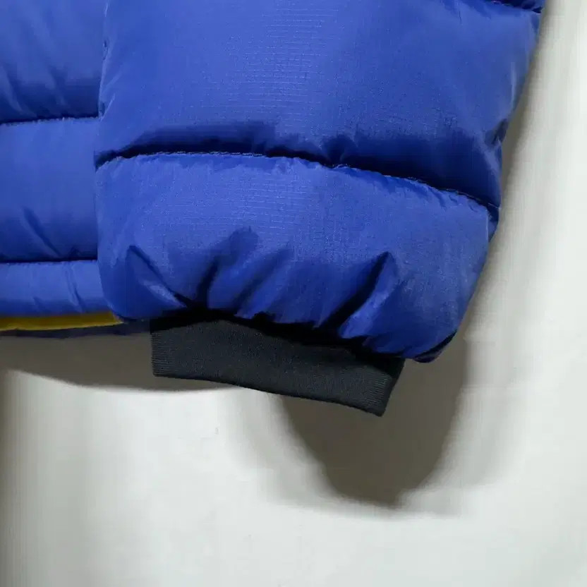 Canada Goose Junior Lightweight Puffer Jacket - Size 14-16Y, Good Condition thumbnail 9