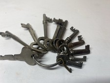 Vintage Lot Of 12 Skeleton Keys