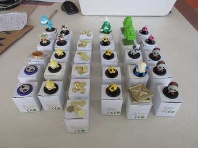 Krosmaster Konvolut 31 Figuren + Boxen sehr guter Zustand Green Tree Opferpuppe Yech'ti