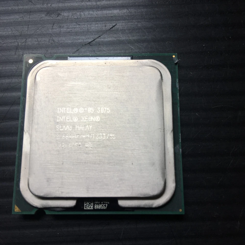 Intel XEON SLAA3 2.66GHZ/4M/1333 CPU Processor - Image 3 of 3