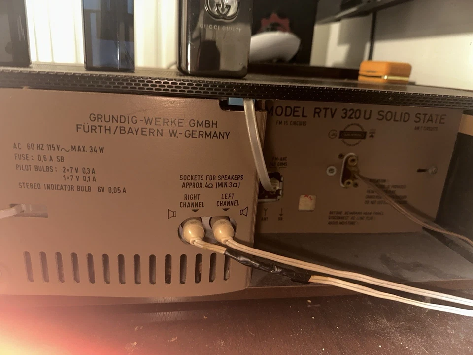 Receptor estéreo de estado sólido Grundig RTV 320U de colección con altavoces con Alemania años 70 Foto 2 de 4