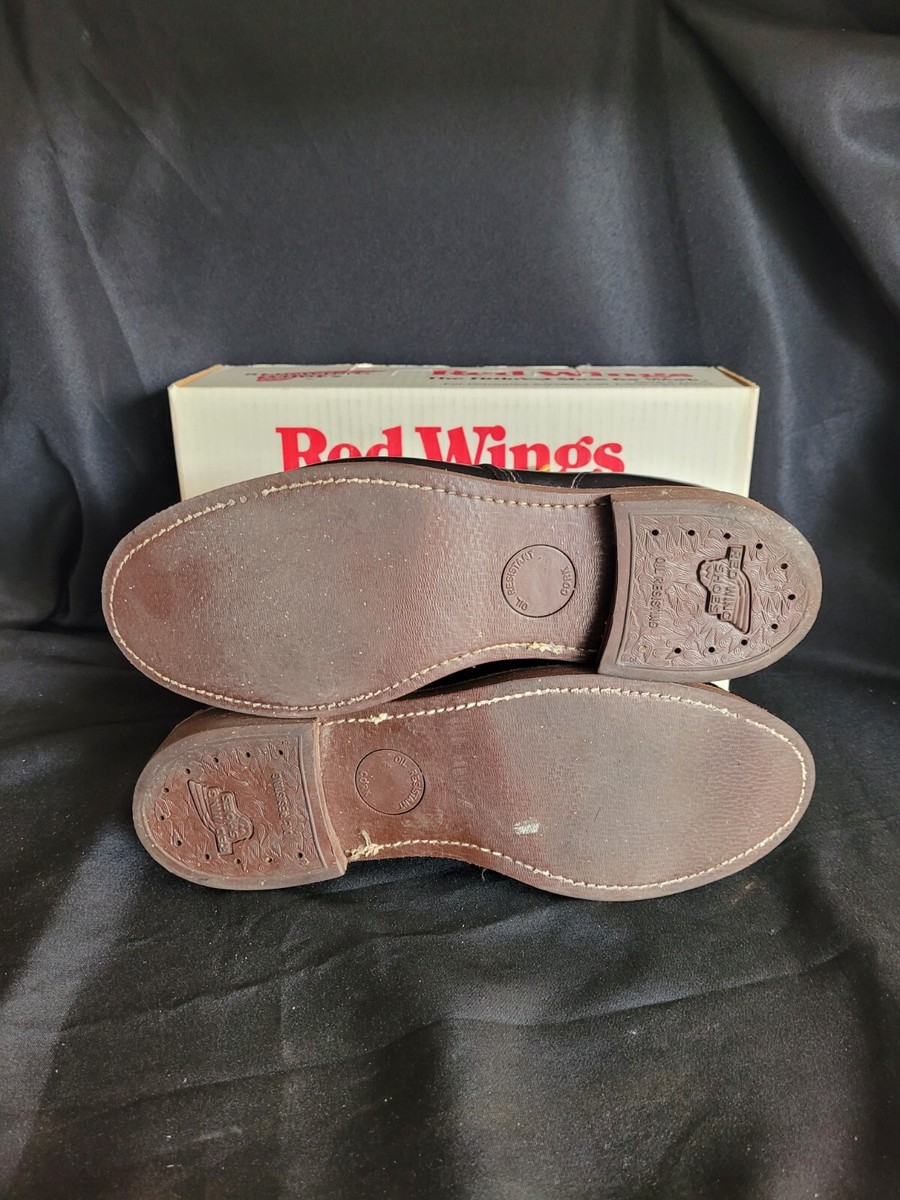 Pre-Owned Red Wing 8136 - Black Chrome - US Men's 11E Pre-Owned Red Wing 8136 - Black Chrome - US Men's 11E