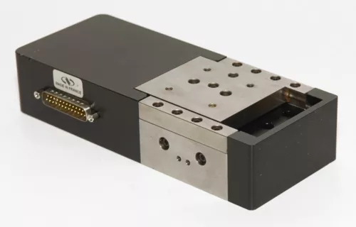 NEWPORT CORP Z835B PRECISION 25 MM .1 µm DC SERVO MOTOR LINEAR STAGE (CTS25) um