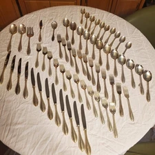 63 Piece Oneida Ltd. HARMONY silver plate flateware set, 1938 Good Condition