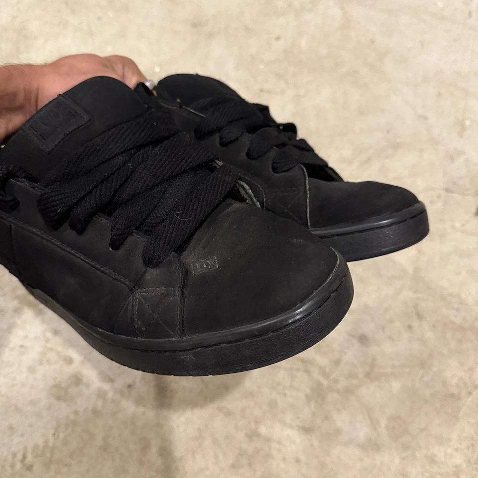 Y2K DC Shoes Court Graffik Size 10.5 Chunky Laces Skate Sneakers All Black Mens - Image 4 of 4