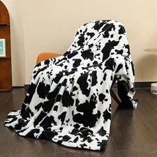1pc Cow Print Flannel Blanket, Dormitory Office Nap Blanket