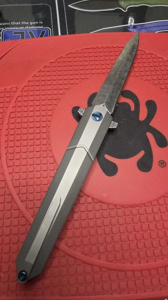 Tactical Gearz钛匕首折叠刀 — 第 2/4 张图片